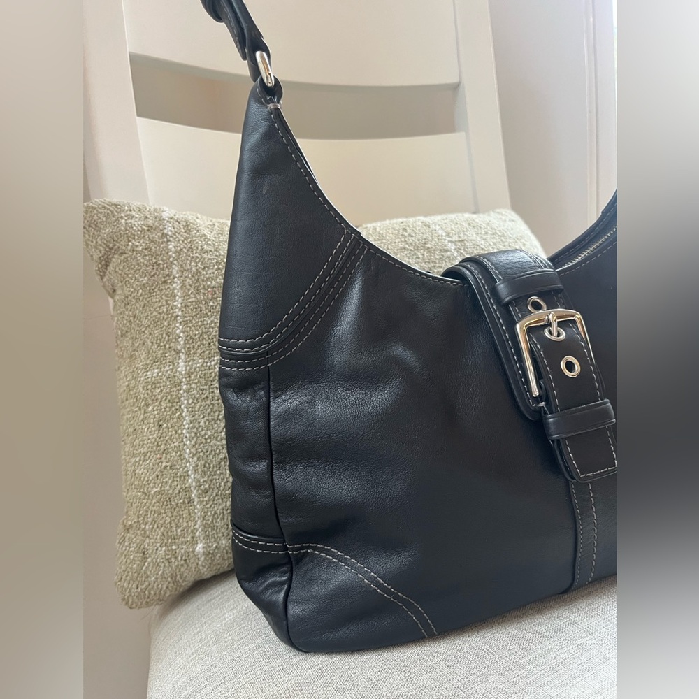 Vintage Coach Soho F1197 Black Leather Buckle Shoulder Bag – Y2K 2000s Classic - Picture 7 of 12